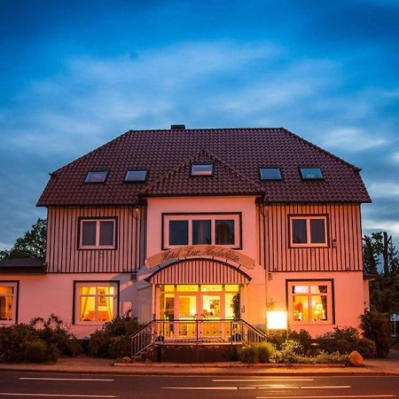 Hotel Zur Heidebluete Hambuhren Екстер'єр фото