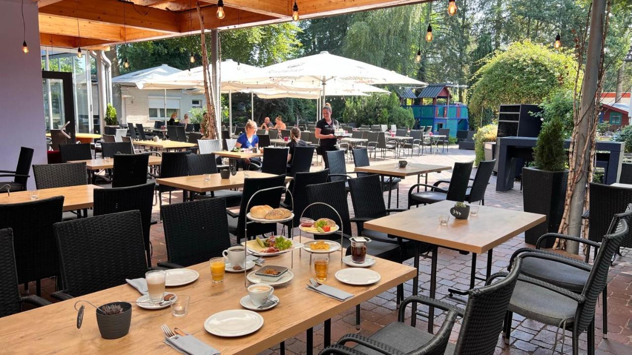 Hotel Zur Heidebluete Hambuhren Екстер'єр фото