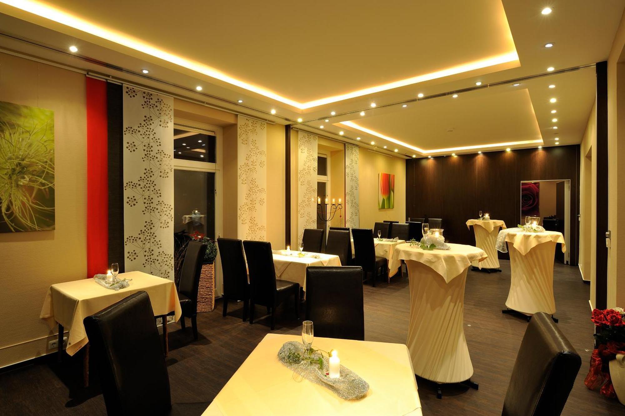 Hotel Zur Heidebluete Hambuhren Екстер'єр фото